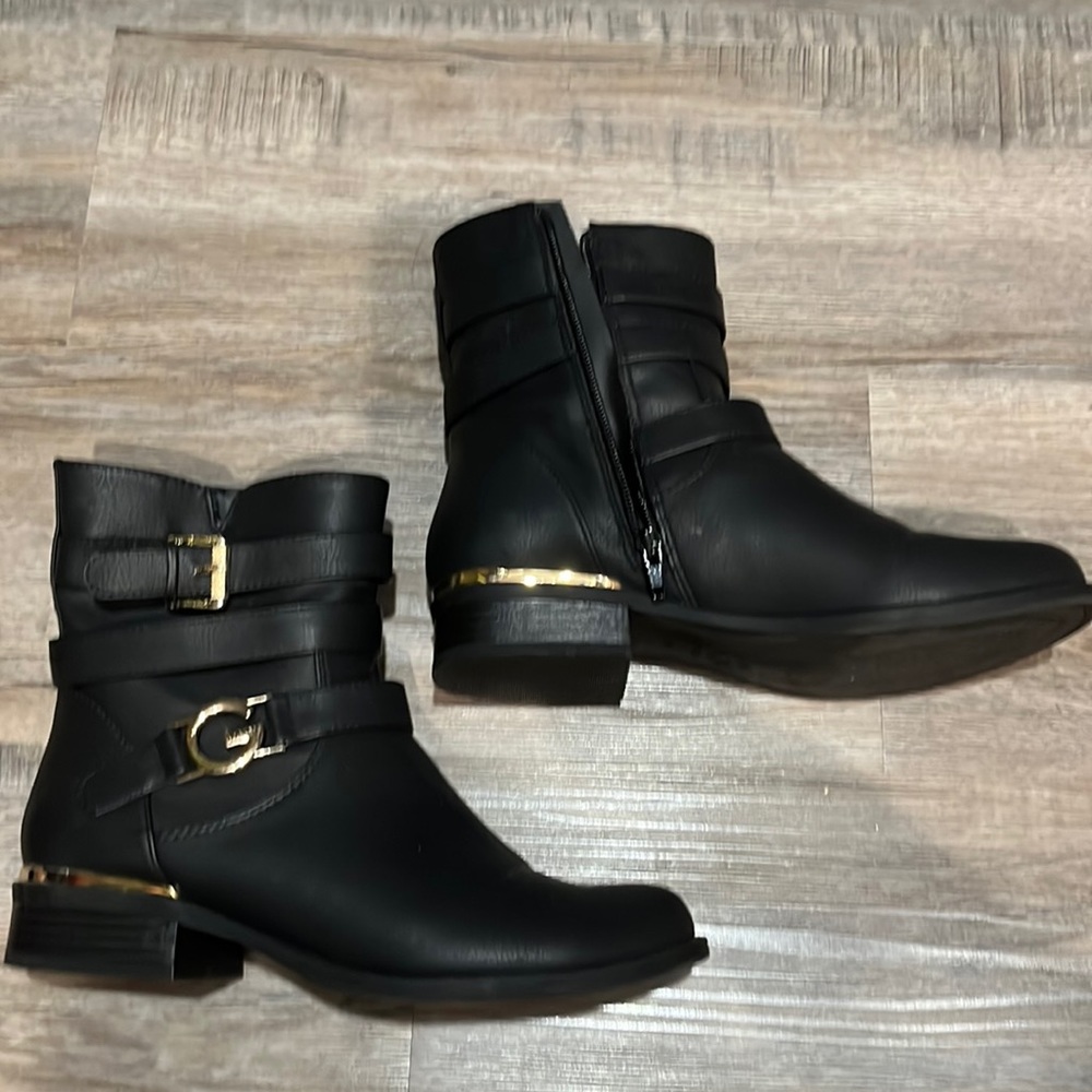 Booties - Picture 2 of 7